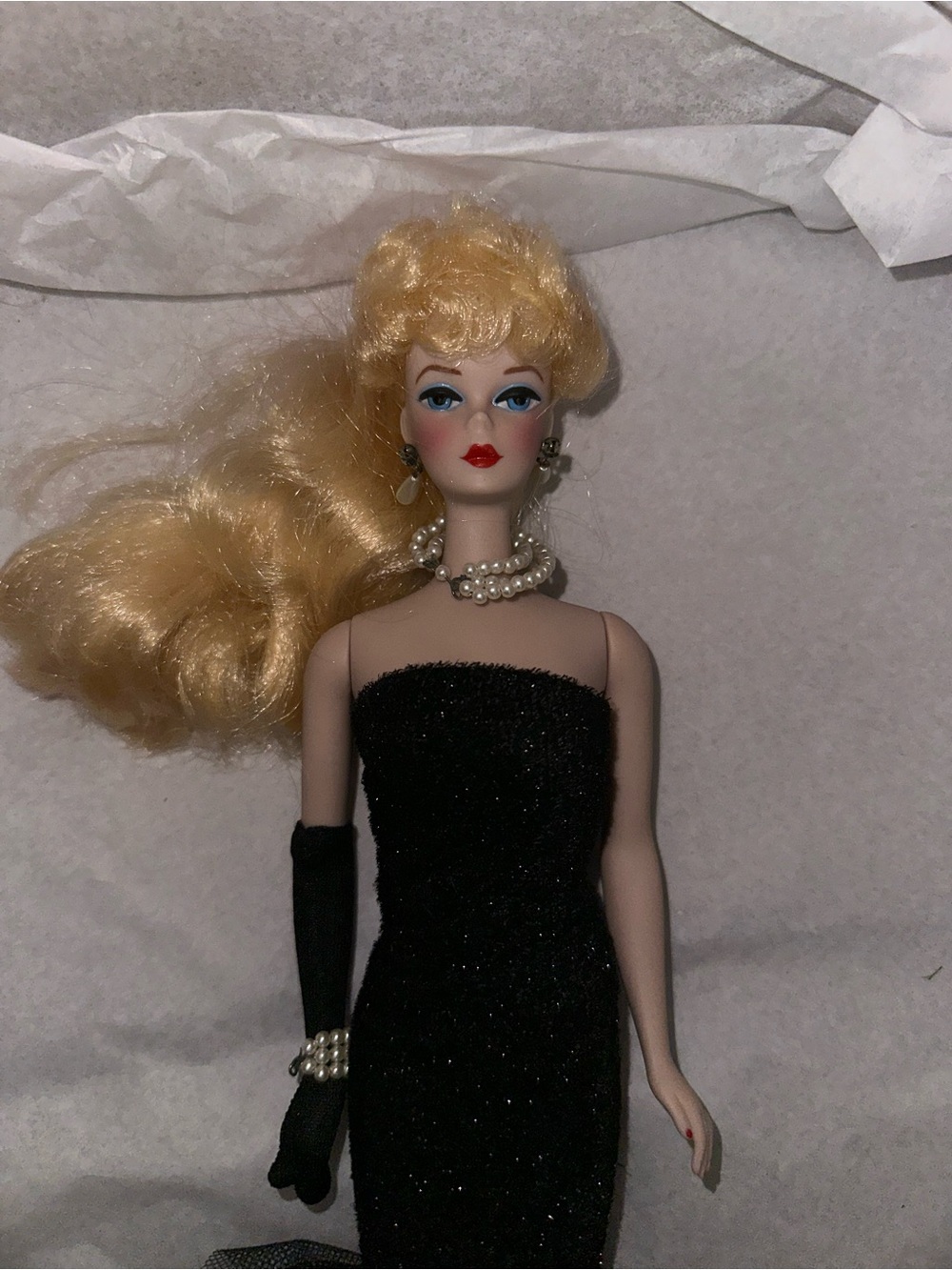 1990 Solo In The Spotlight Porcelain Barbie Doll Reproduction - Picture 2 of 5